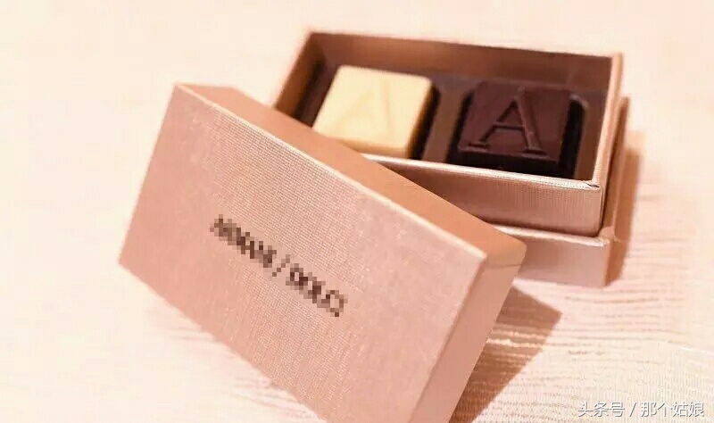 方媛为什么成为天王嫂 (方媛豪华生活照)