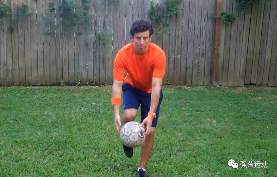 凌空抽射训练视频,足球凌空抽射技巧教学