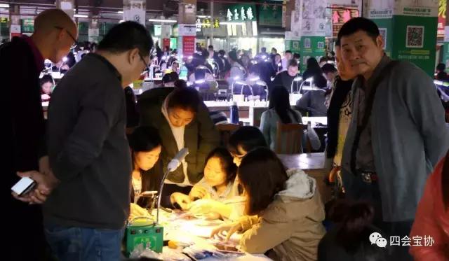 翡翠玉石直播卖货,直播翡翠玉石哪个平台好