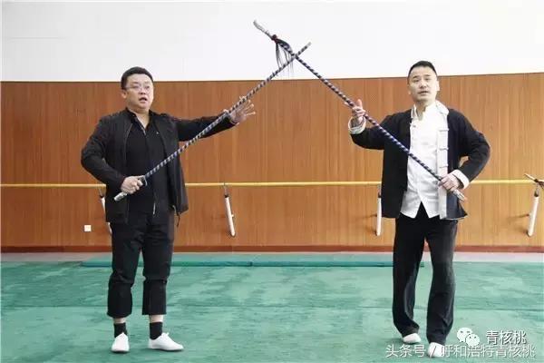 六小龄童出生上海猴王世家,六小龄童为什么是猴王世家