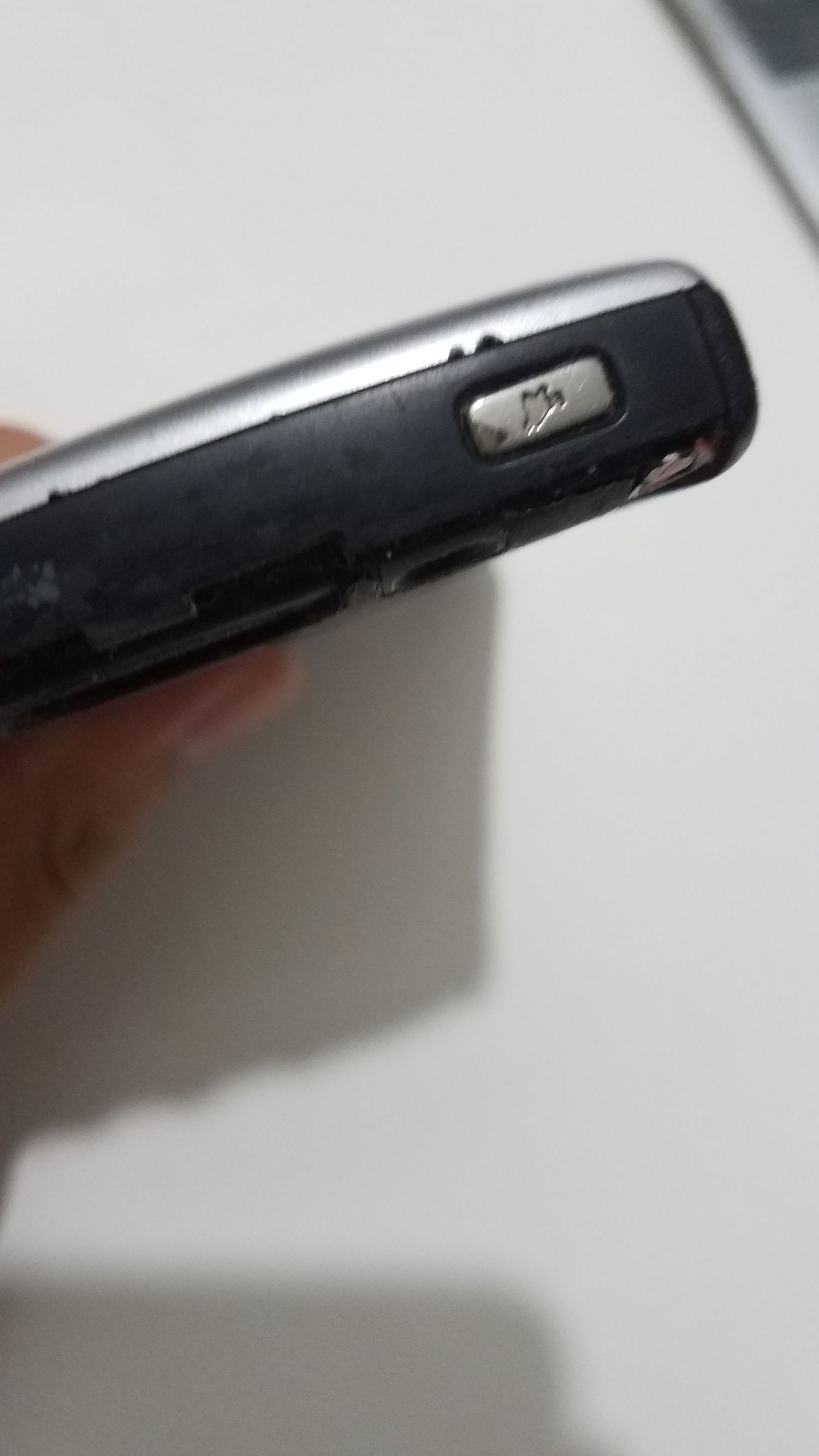 情怀充值！80块买的黑莓8310做备用机体验