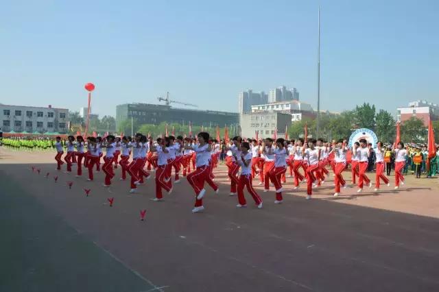 安国市实验小学田径运动会开幕式,全市中小学生田径运动会开幕式