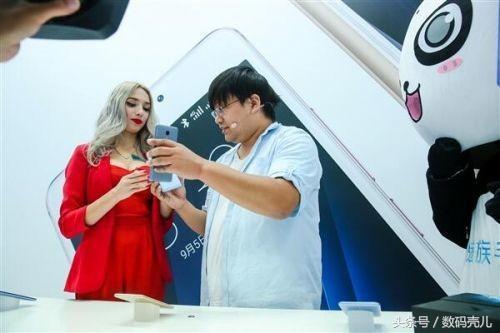 小米mix2轻微漏电不充电,小米mix2手机曝光