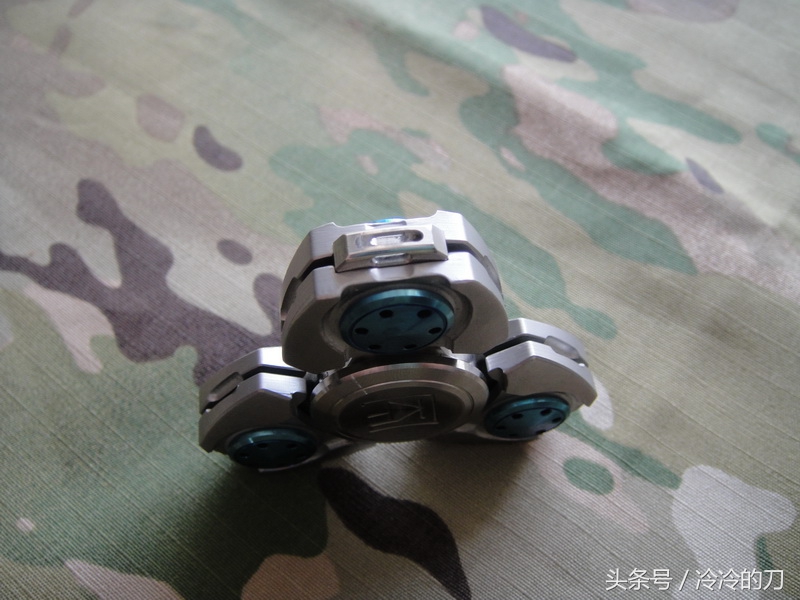 指尖陀螺spinner,handspinner指尖陀螺怎样玩