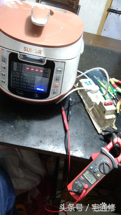 电压力锅不工作了出现e0,电压力锅通电一会显示e4