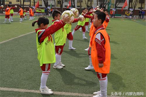 中国教育电视台《校园足球先锋》栏目关注锡小“帝骄”