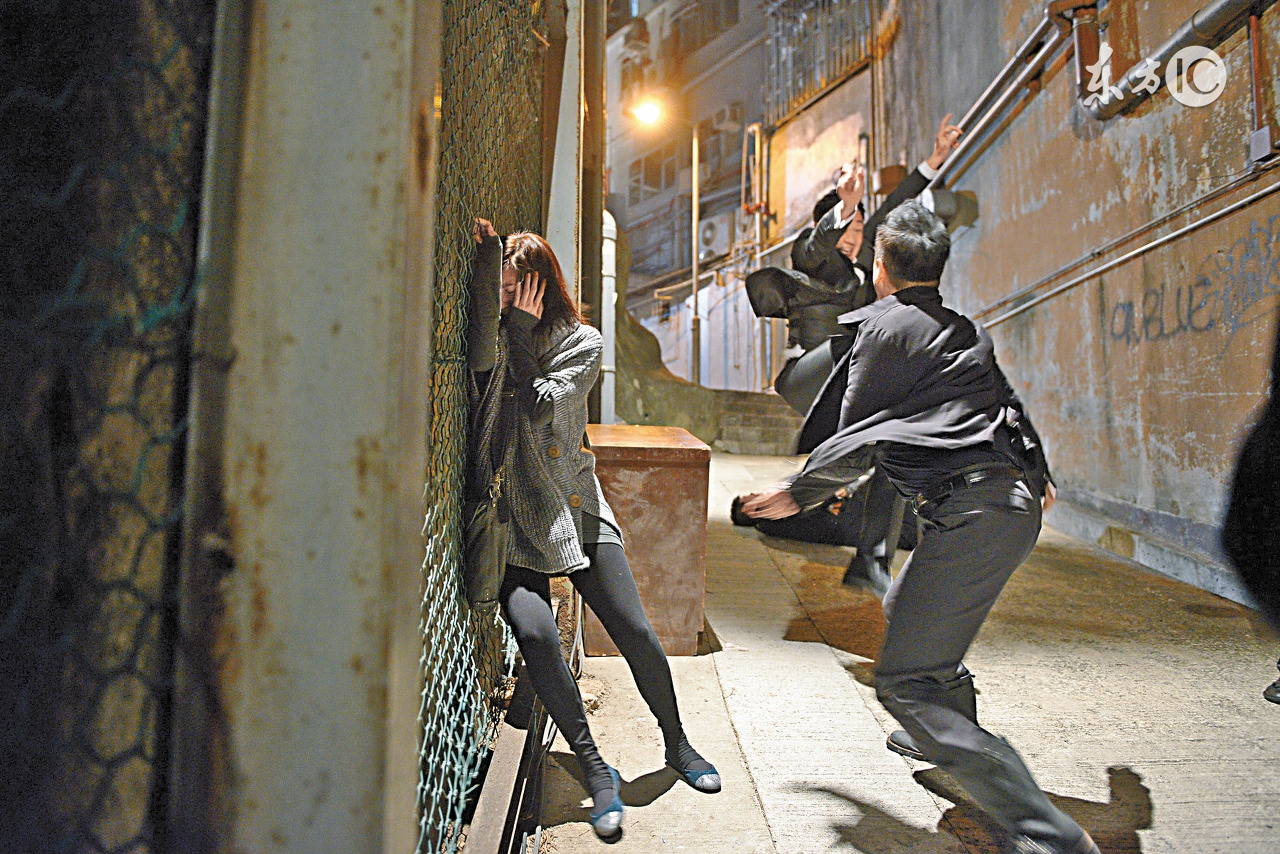 心理学实验：让人短时间内产生强烈激情之爱的方法，恋爱技巧