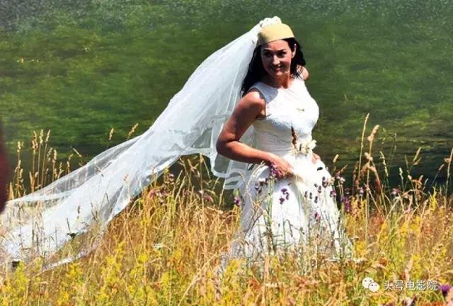 敢让这位国宝级女神上山下水也只有这位张艺谋的老朋友了