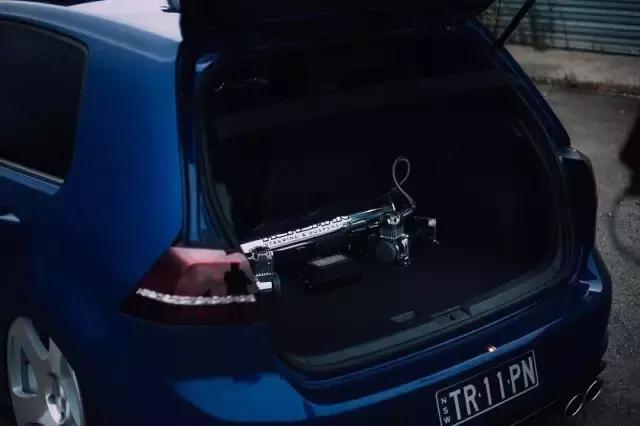 本想把EVO卖掉跳出改装坑，买了高尔夫7R后却又重新“吸毒”