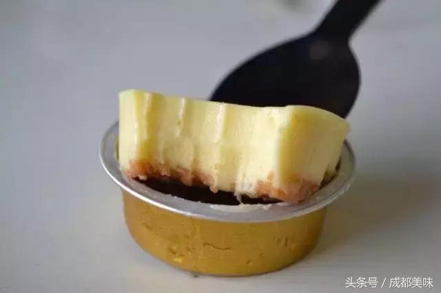 1月仅售7天的芝士条,身家过亿照样排队!谁给你的自信?