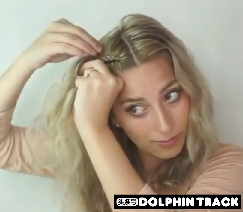 法式珍珠发带短发编发教程,适合中短发的编发ins