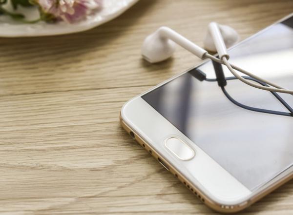 vivo手机自带本地音乐吗,vivo手机听音乐比华为好吗