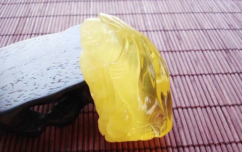 世界上最珍贵的琥珀是哪种琥珀,世界上最早发现琥珀的国家