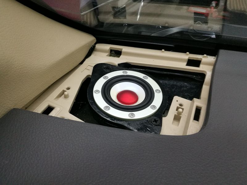 必伟红心SunriseIII系列偏轴心喇叭美观与科技并存