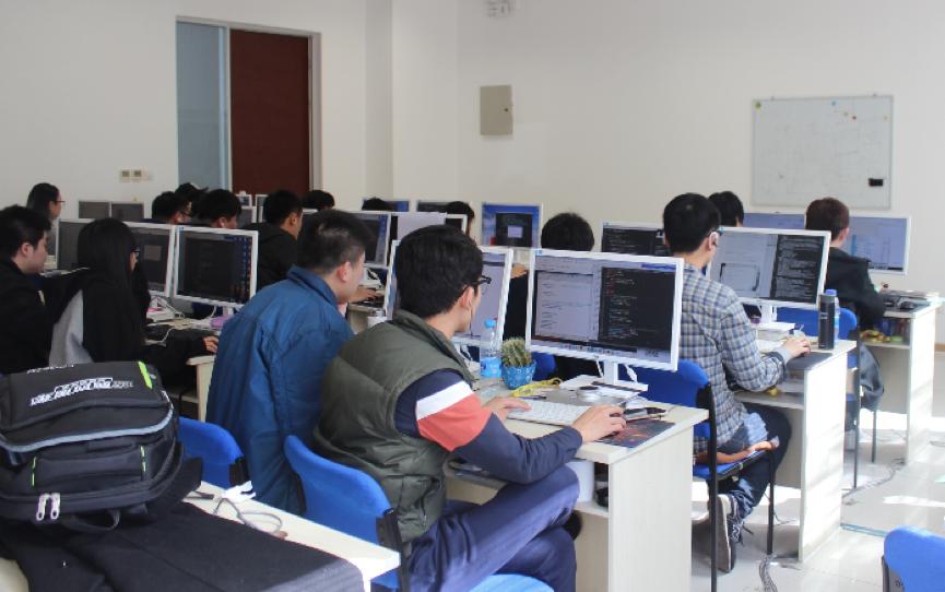 融资2.2亿元后，蓝鸥的“IT狂人”试验田