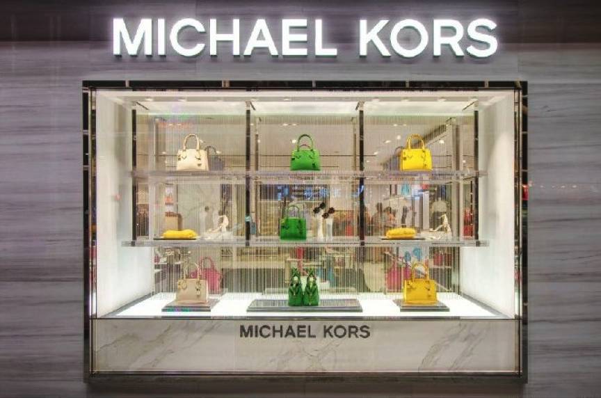 出国旅游必买店铺有哪些,出国旅游购物必买清单