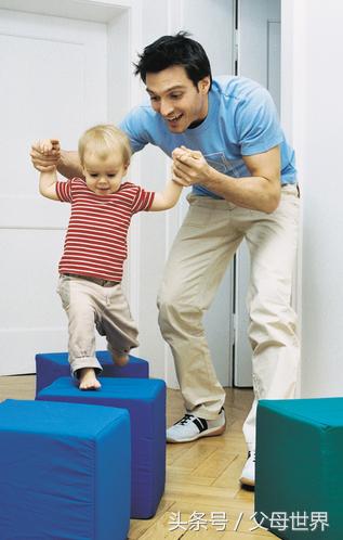 婴儿不爱动怎么训练,小婴儿不爱动有问题吗