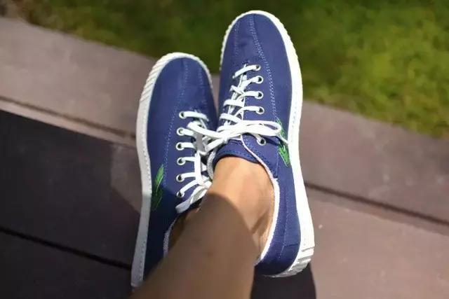 收集各种名牌鞋vansconverse,conversevans鞋子