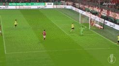 不到一礼拜两个杯赛都泡汤了了,德甲巨人怎么了?