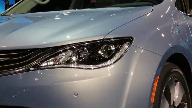 克莱斯勒pacifica与大捷龙的区别,克莱斯勒pacifica混动2023