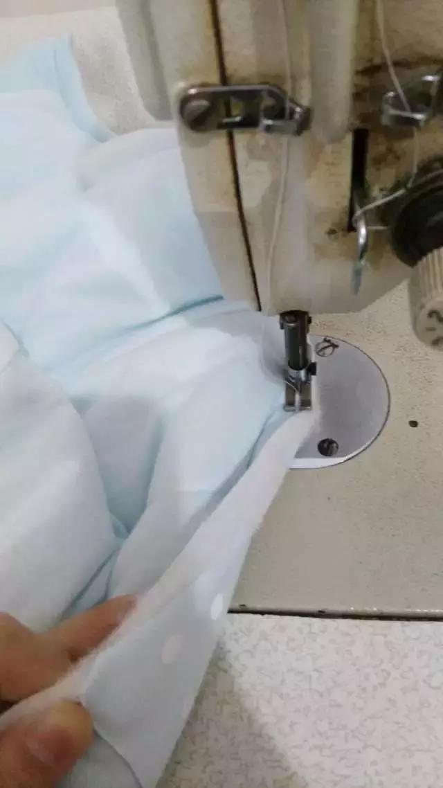 自己动手给宝宝做防踢睡袋,宝宝什么时候可以用分腿睡袋