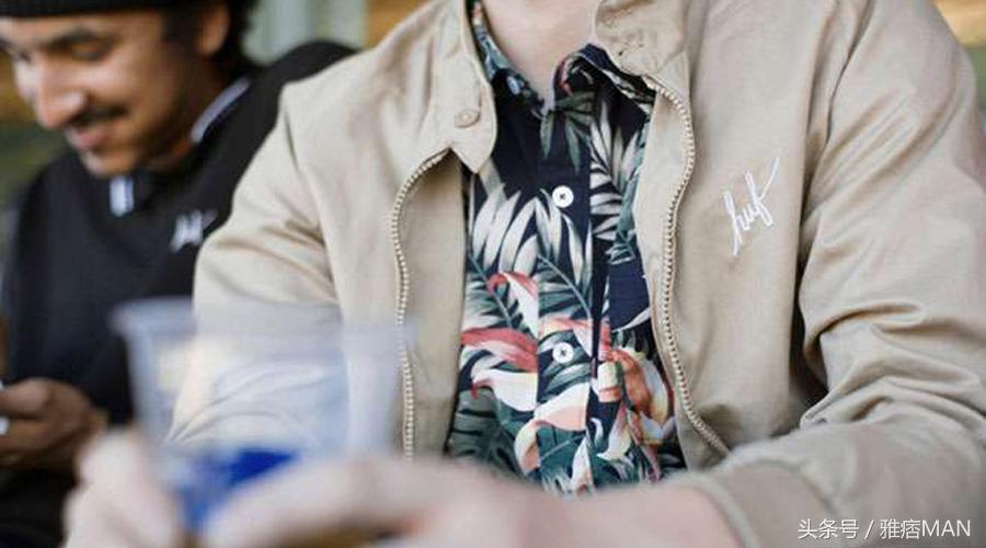 一夜爆火的服装店,年轻人喜爱的潮牌有哪些