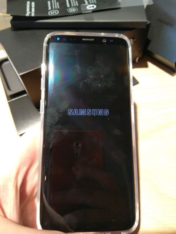 三星s8国外评测,三星s8active开箱