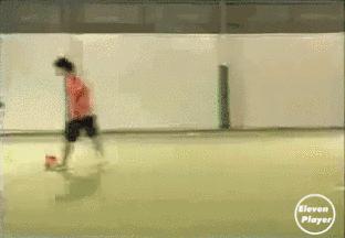 足球过人技巧二次变向,怎样带球过人足球技巧教学