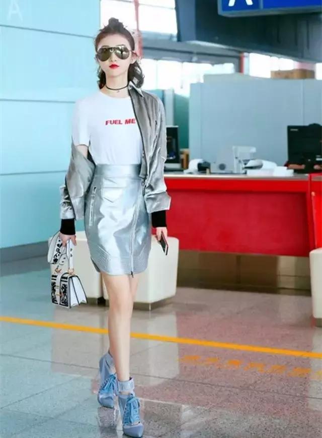 江疏影,周冬雨的穿搭过人之处,看那些好到报警的原创设计女装