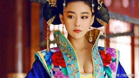 她是娱乐圈的话题女王，出道多年都不红，今凭一个角色红遍全国