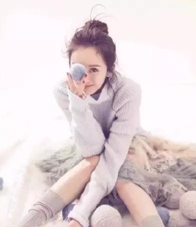 丸子头升级啦！这款炸毛丸子头，拯救你的大额头！