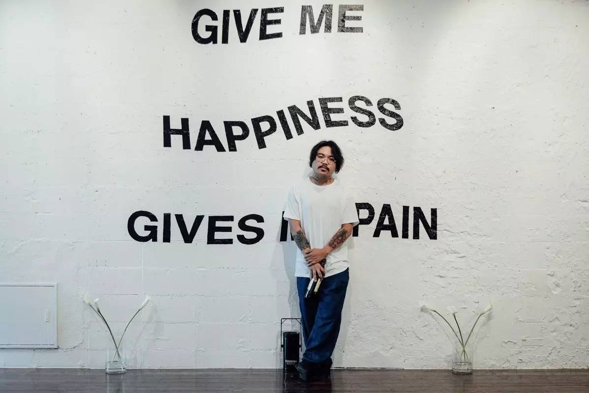 5分钟赚100万美金的潮流单位，幕后主脑竟然是一个不受欢迎的怪人？