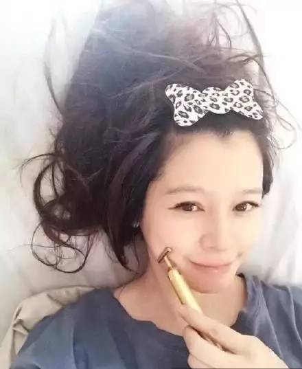 编辑朋友圈|听说,你宁可相信爱情,也不信美容仪?