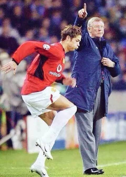 足球服好看吗,足球服夏天款