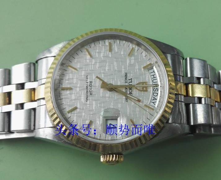 沈阳修表师傅经验分享，帝陀表换蓝宝石表镜这个步骤要注意！