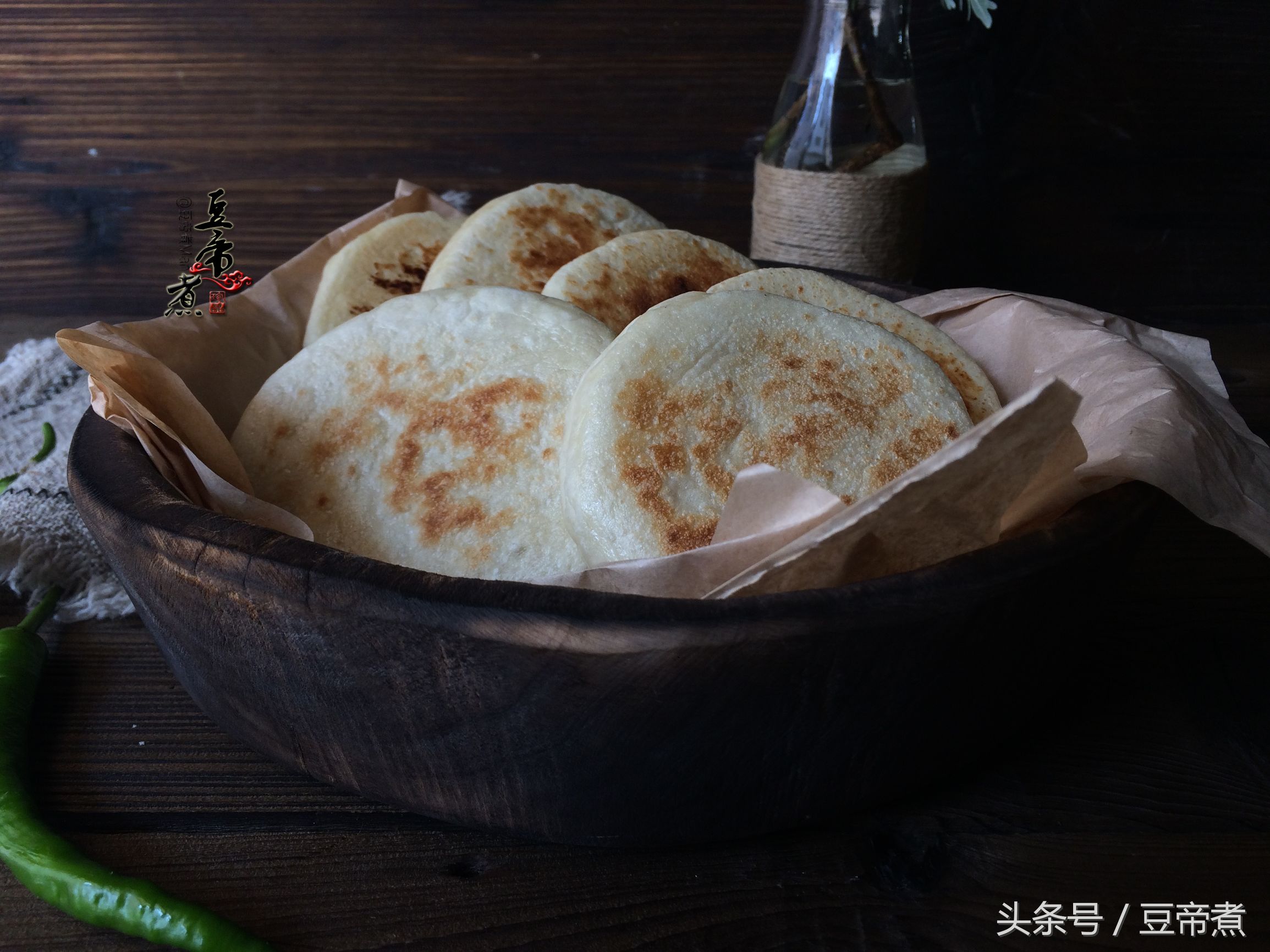 不放泡打粉怎么做出香脆的白吉馍,白吉馍的饼没有泡打粉加小苏打