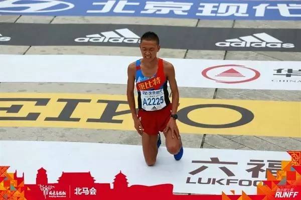 重马国内冠军刘英才：跃居“中国业余一哥”的兰州高中生