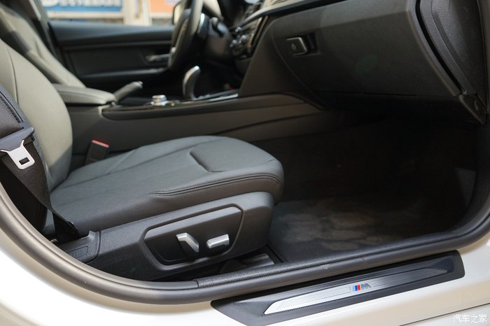 2017款宝马320lim运动试驾,19款宝马320lim运动曜夜版