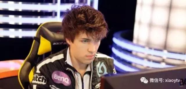 头条最牛老师李永乐居然也是游戏高手隐藏的太深了佩服