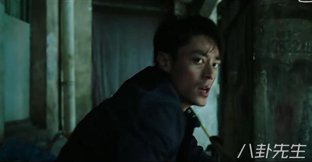 陈道明演首长被混混打是哪一集,男明星拍戏被真打