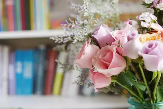 母亲节送年轻妈妈什么样的口红,母亲节给妈妈的口红