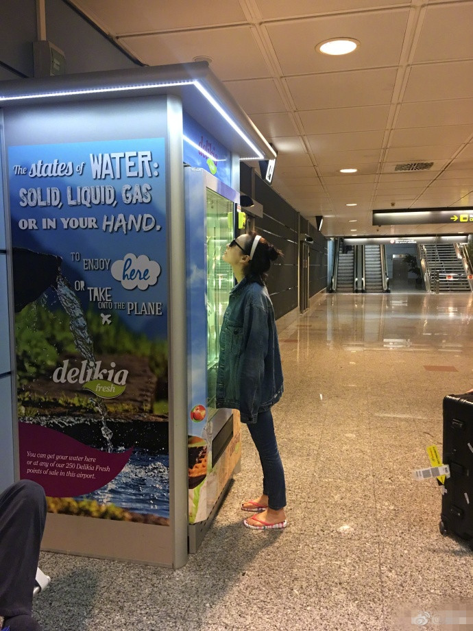 吴昕巴黎街拍图片,吴昕维嘉拍照