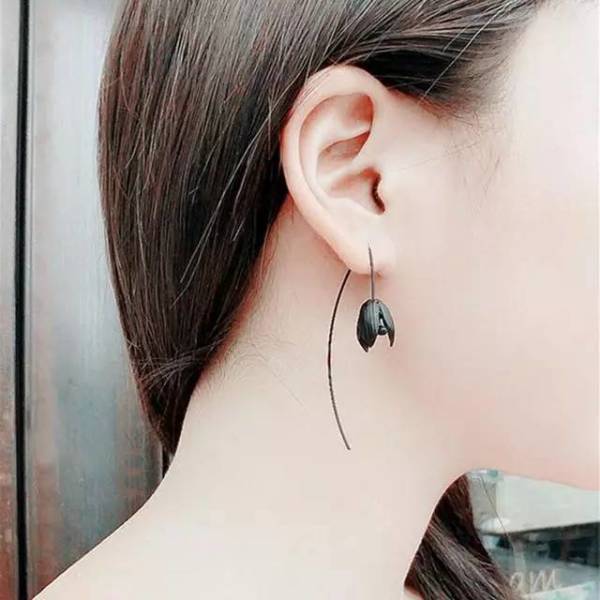 休闲衣服配什么耳钉好看,樱桃耳钉适合搭配什么上衣