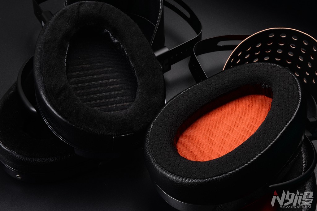 给土豪的神器体验i-ROCKSEditionX游戏耳机