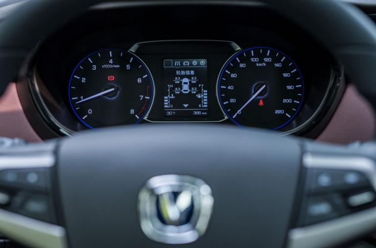 新款长安凌轩试驾视频,长安凌轩的升级之道