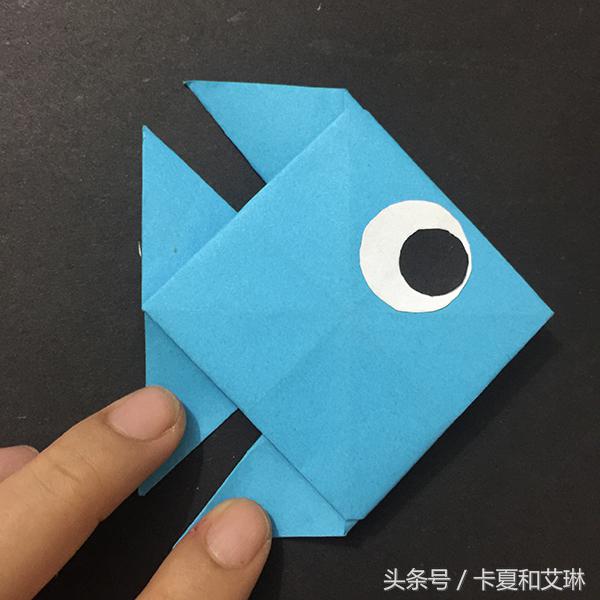 小鱼可以游的手工教程,会游的小鱼手工制作