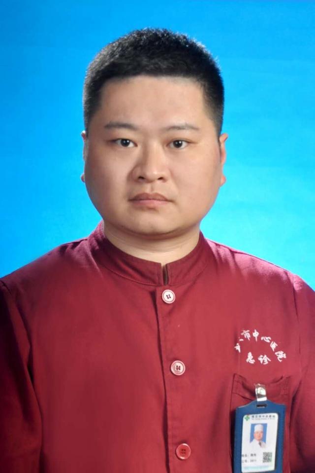 896健康武汉——男护士是一种怎样的存在，却也如此细腻