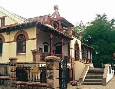 外地人有福了!是谁整理的这本青岛玩乐指南?我要奖励他!