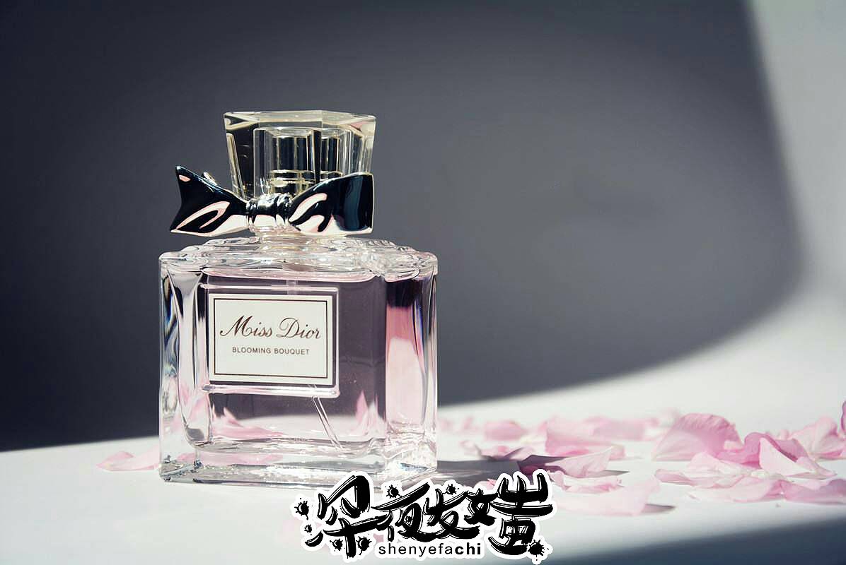 为什么买那么贵的香水,为什么买的香水和小样不一样