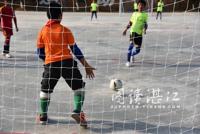 学校足球比赛凝聚力,校园足球比赛对青少年的影响